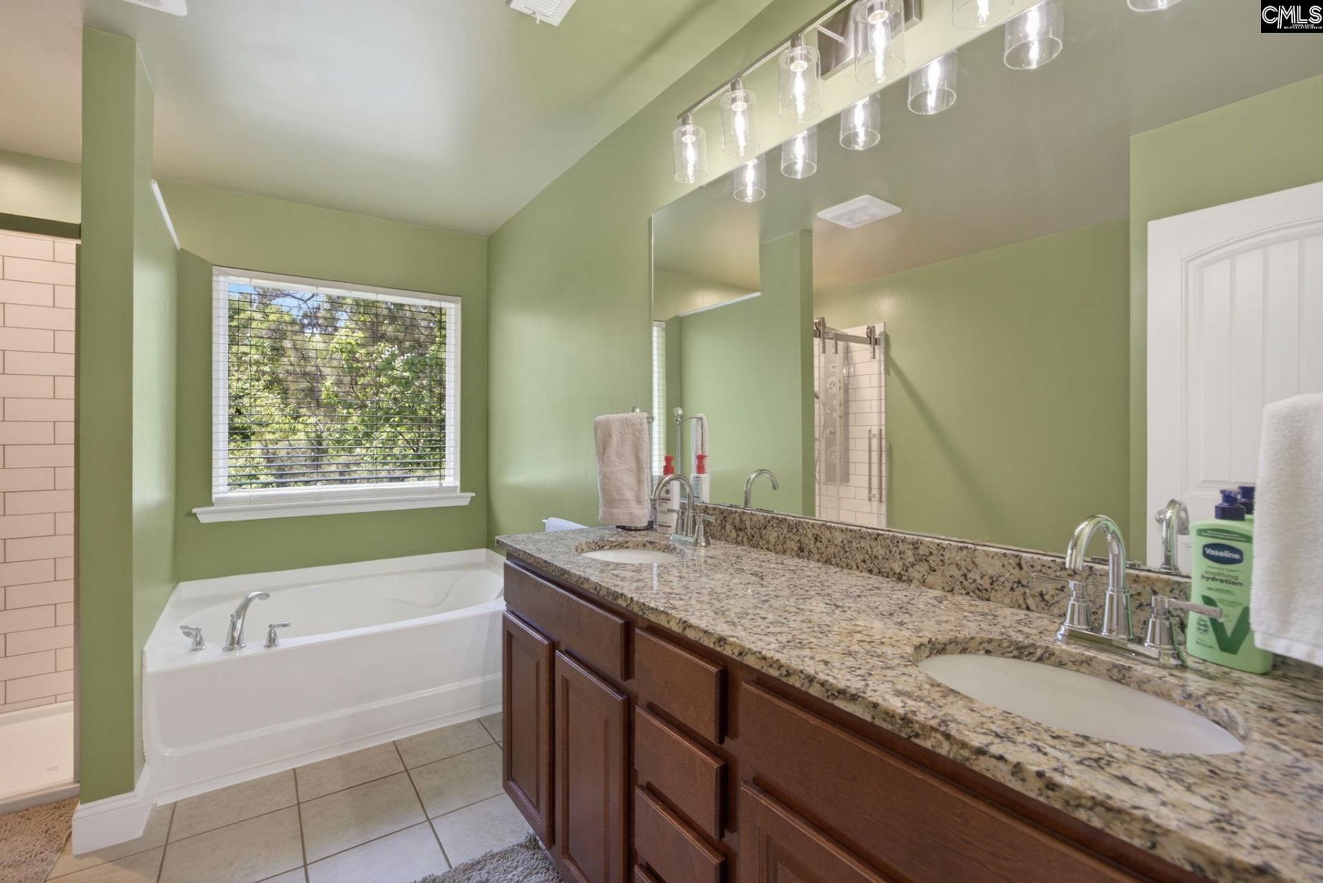 221 Allenbrooke Drive Photo 30