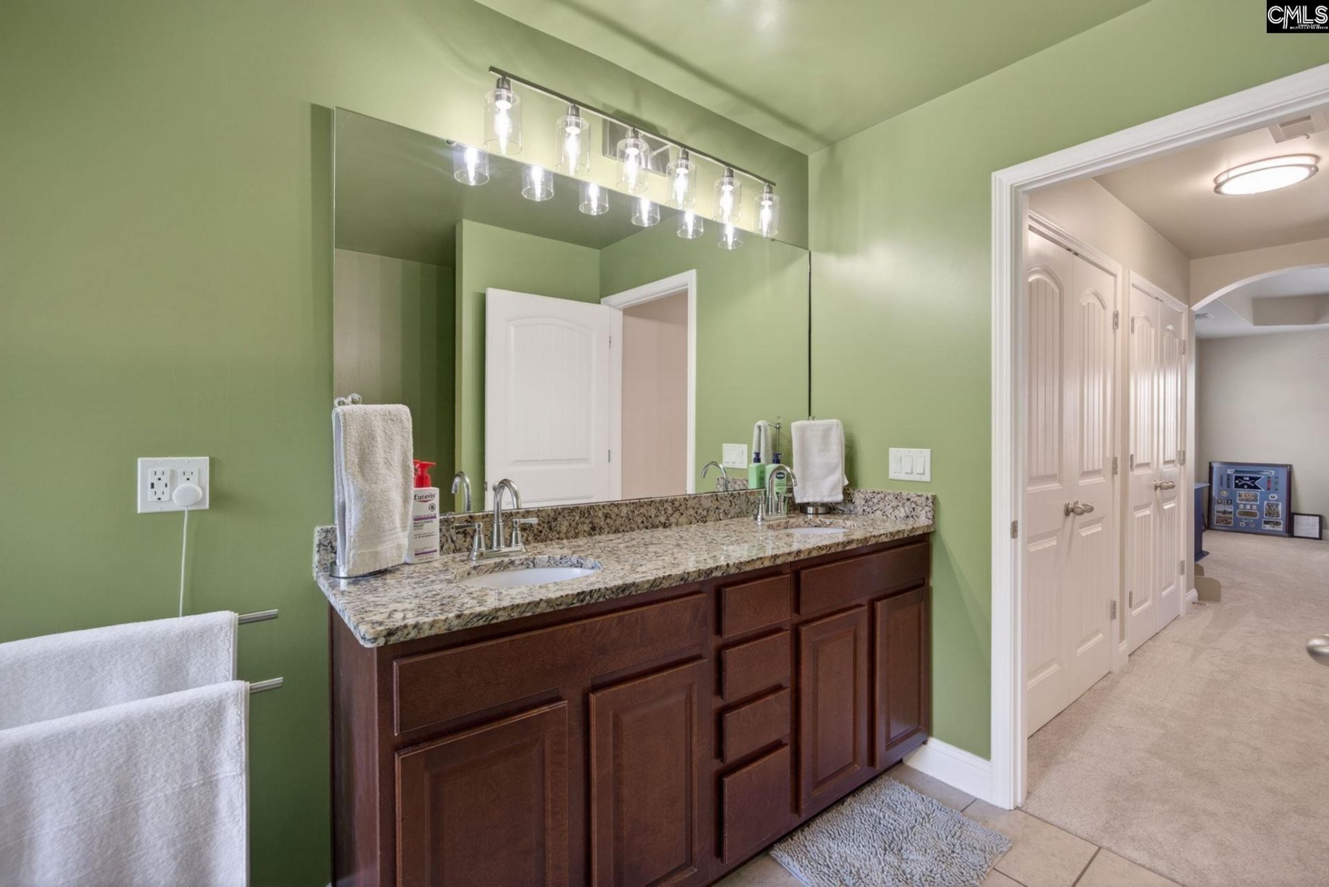 221 Allenbrooke Drive Photo 31