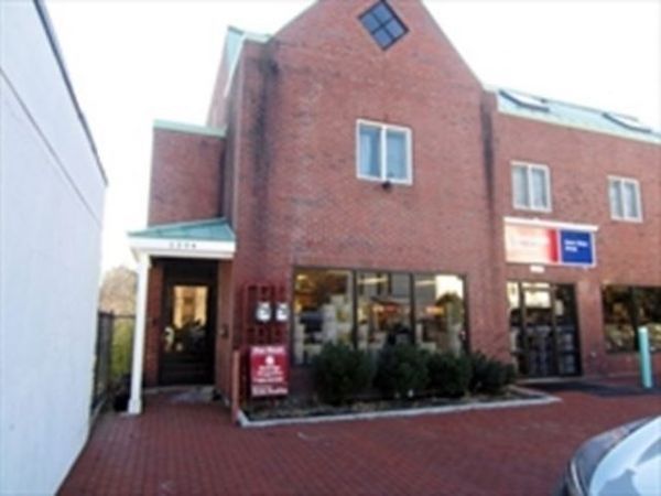 139R Linden St, Unit 2, Wellesley, MA 02482