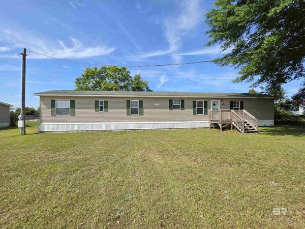 33163 Gilley Road, Lillian, AL 36549