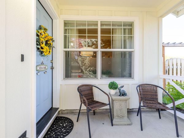 3242 SW Juniper Avenue, Redmond, OR 97756