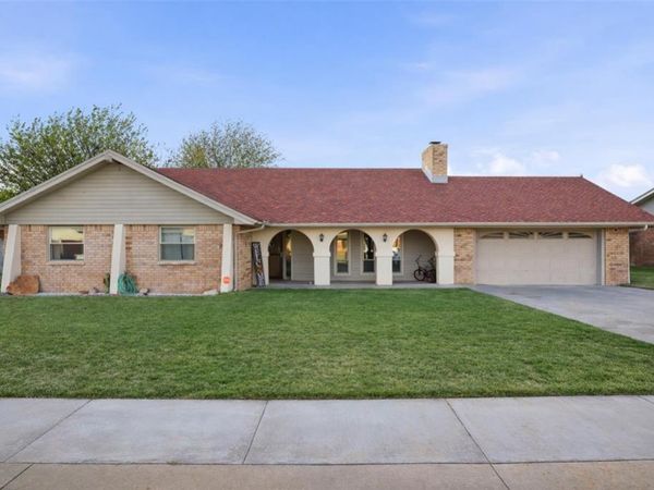 2206 N Canyon Street, Guymon, OK 73942