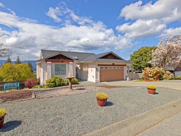 6246 Lower Chippewa Rd , Duncan, BC V9L 5P8