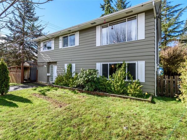 97 Mitchell Rd , Courtenay, BC V9N 6H1