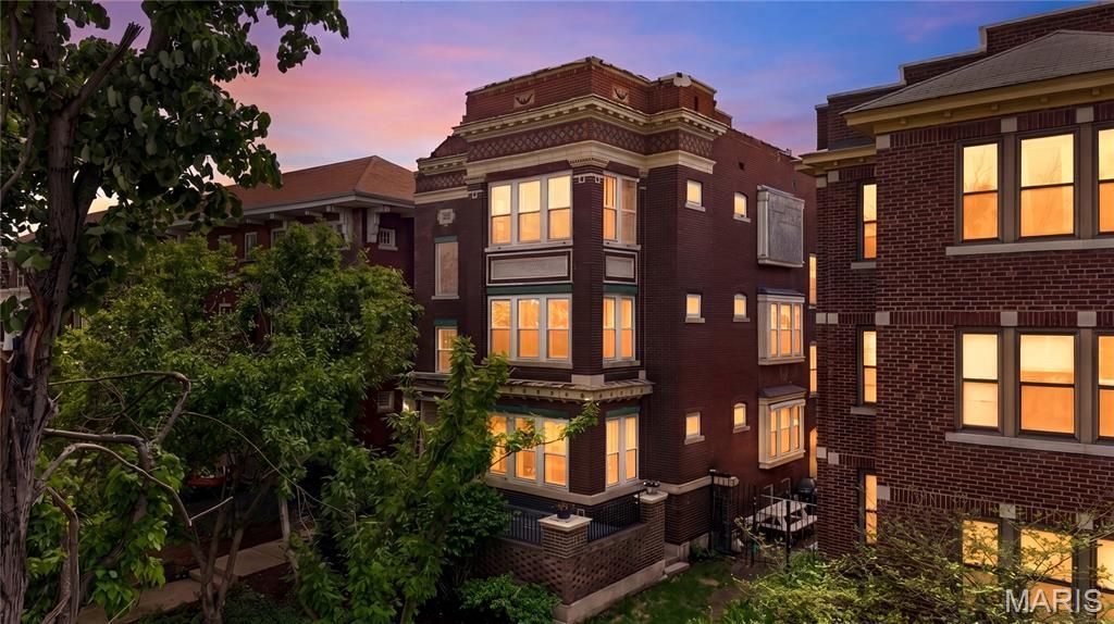 5572 Waterman Boulevard , Unit 1W, Saint Louis, MO 63112 Main Photo