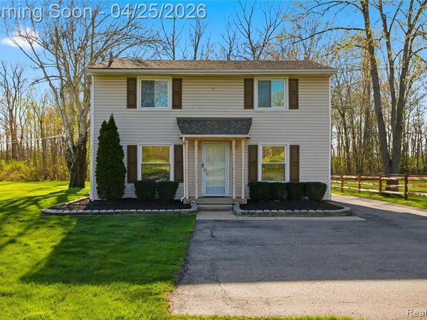 8822 Cogswell Street, Romulus, MI 48174