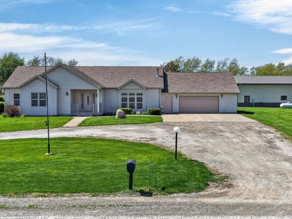 2481 20th Place, Lacona, IA 50139
