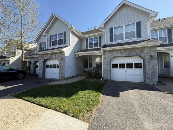 73 Heather Court , Monmouth Junction, NJ 08852