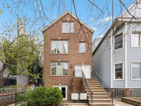 1525 W Barry Avenue , Unit 1F, Chicago, IL 60657