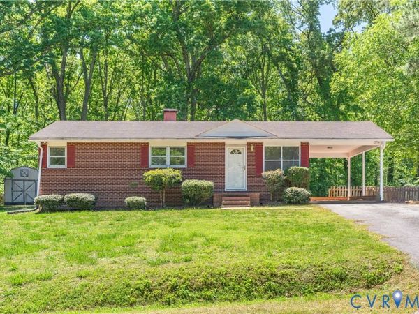 210 E Seventh Street , South Hill, VA 23970