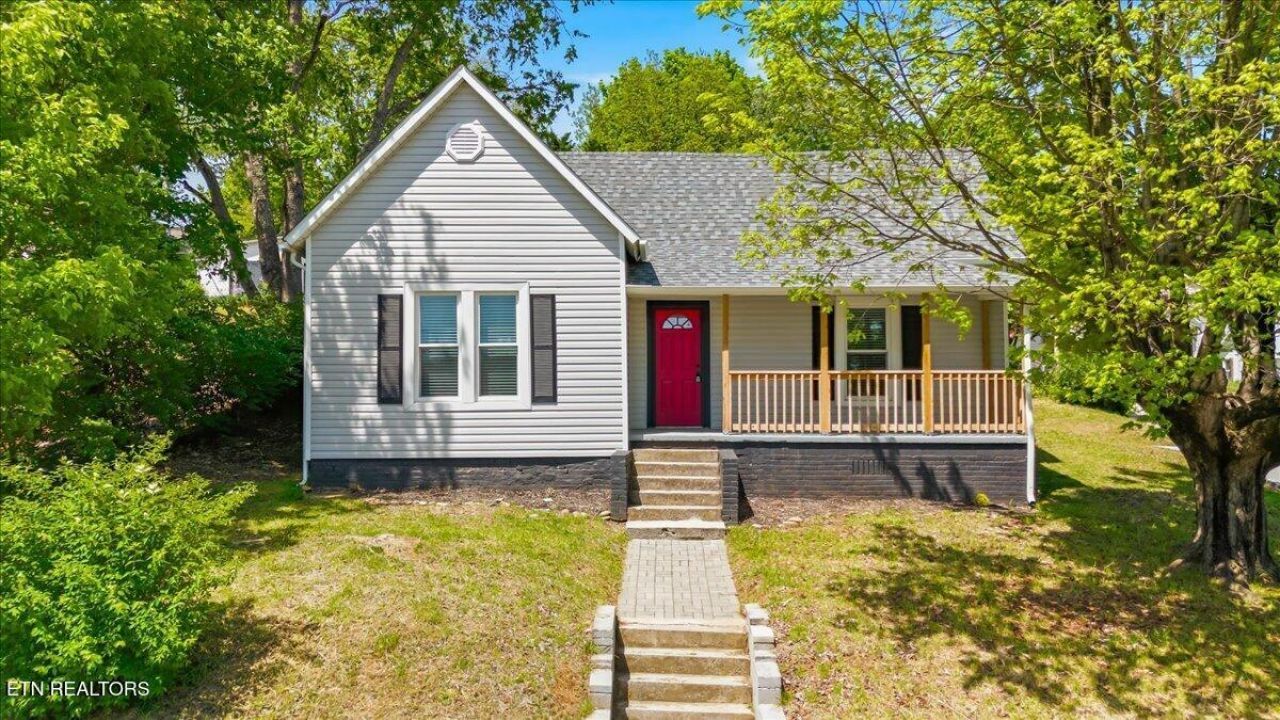 702 W Rhoten St, Jefferson City, TN 37760 Main Photo