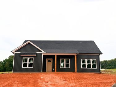 3 Leesville Road, Lynch Station, VA 24571
