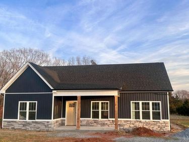 3 Leesville Road, Lynch Station, VA 24571