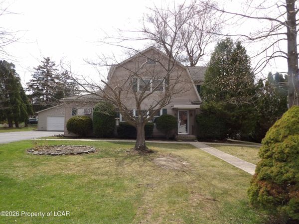 630 Sunset Street, Clarks Summit, PA 18411