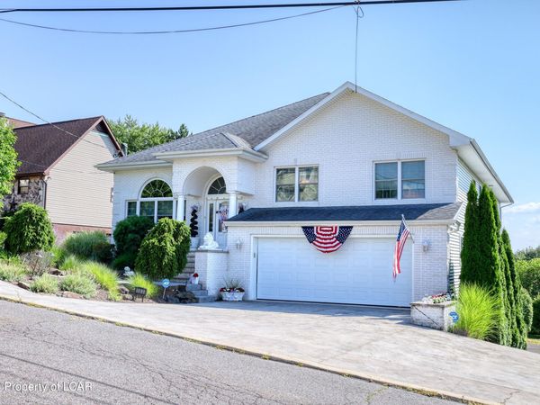 163 Chapel Street, Pittston, PA 18640