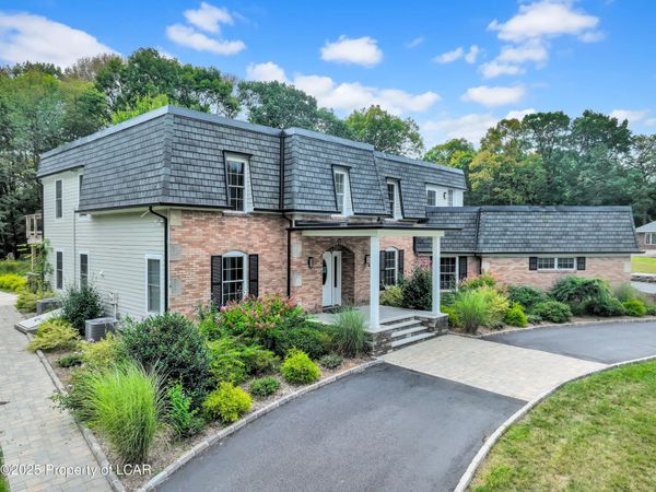 33 Fordham Road, Wilkes-Barre, PA 18702