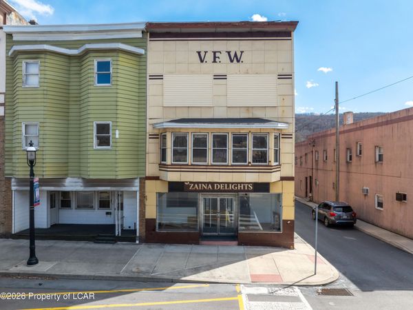 100 E Centre Street, Mahanoy City, PA 17948