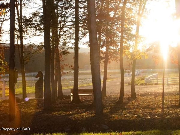 7 WSS Blackhawk Blvd , Hazleton, PA 18202