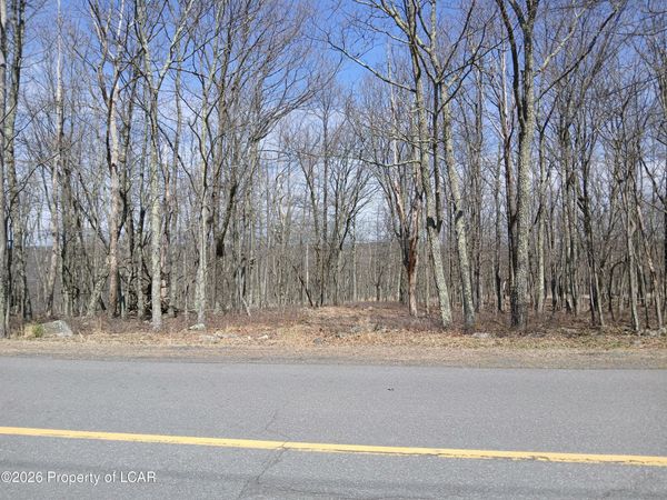 0105 Country Club Drive, Hazleton, PA 18201