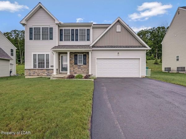 318 Long Run Road, Drums, PA 18222