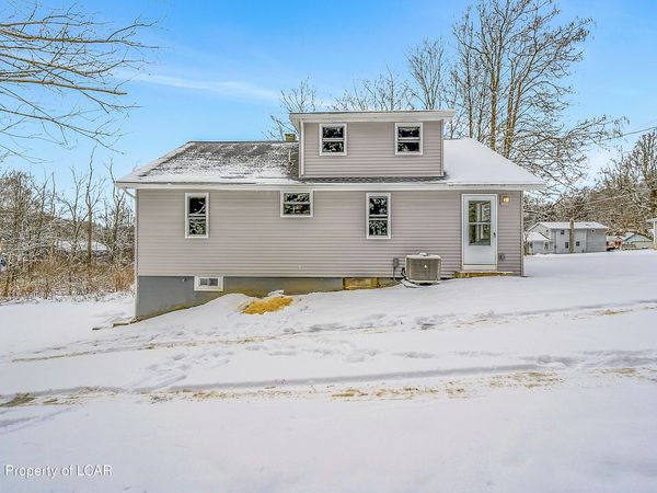 642 Bodle Road, Wyoming, PA 18644