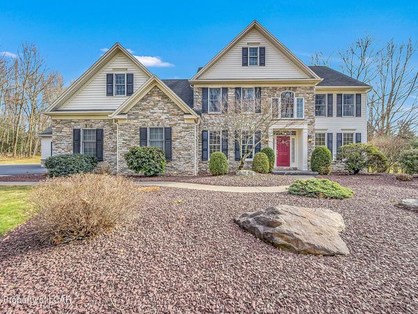 436 Larchmont Way, Mountain Top, PA 18707