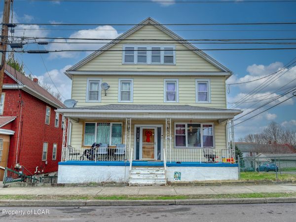 931 S Hanover Street, Nanticoke, PA 18634