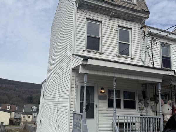 909 Brock Street, Ashland, PA 17921