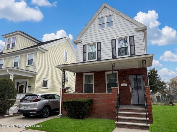 30 Oak Street, Wilkes-Barre, PA 18702