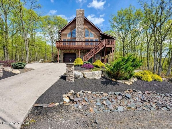 2 Quapaw Drive, Hazle Twp, PA 18202