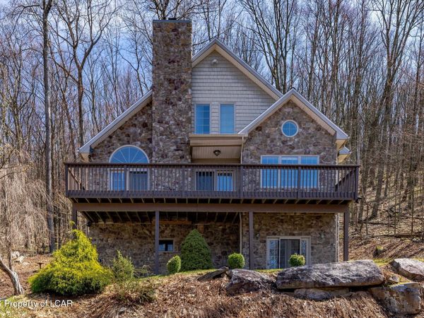 154 Kickapoo Drive, Hazle Twp, PA 18202