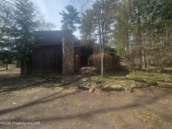 432 Upper Swiftwater Road, Cresco, PA 18326