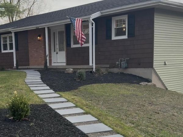 16 Sidehill Trail, Sugarloaf, PA 18249