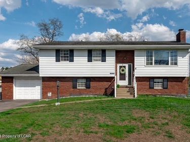 312 Stephanie Drive, Plymouth, PA 18651