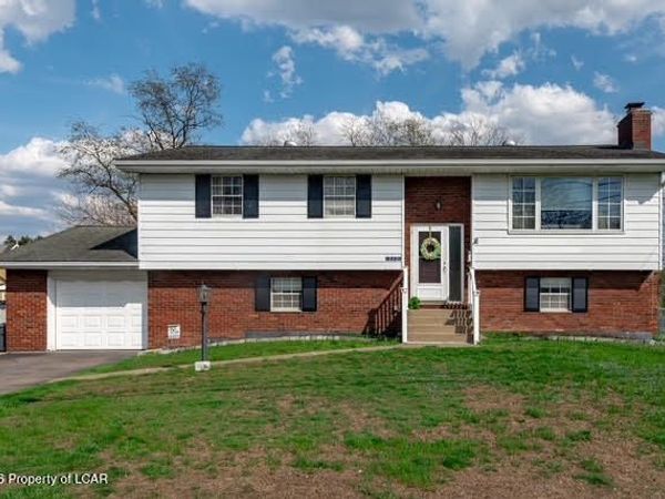 312 Stephanie Drive, Plymouth, PA 18651