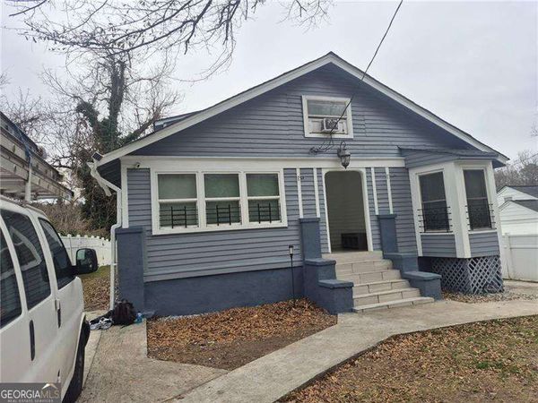 470 W Lake Avenue NW, Atlanta, GA 30318