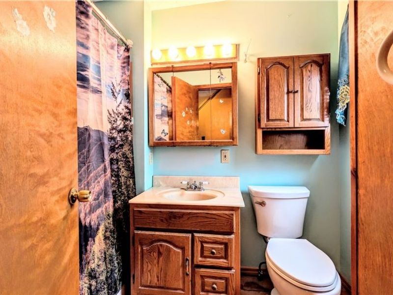 770 Broad Street, Conneaut, OH 44030 Photo 10