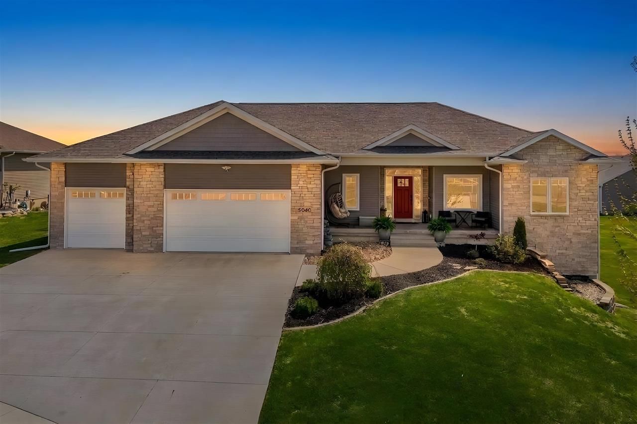 2040 Stone Creek Cir, North Liberty, IA 52317 Main Photo