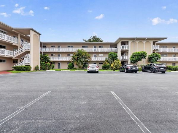 2770 S Garden Dr S S, Unit 303, Lake Worth, FL 33461