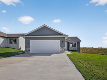 6230 Cody Place NW, Rochester, MN 55901