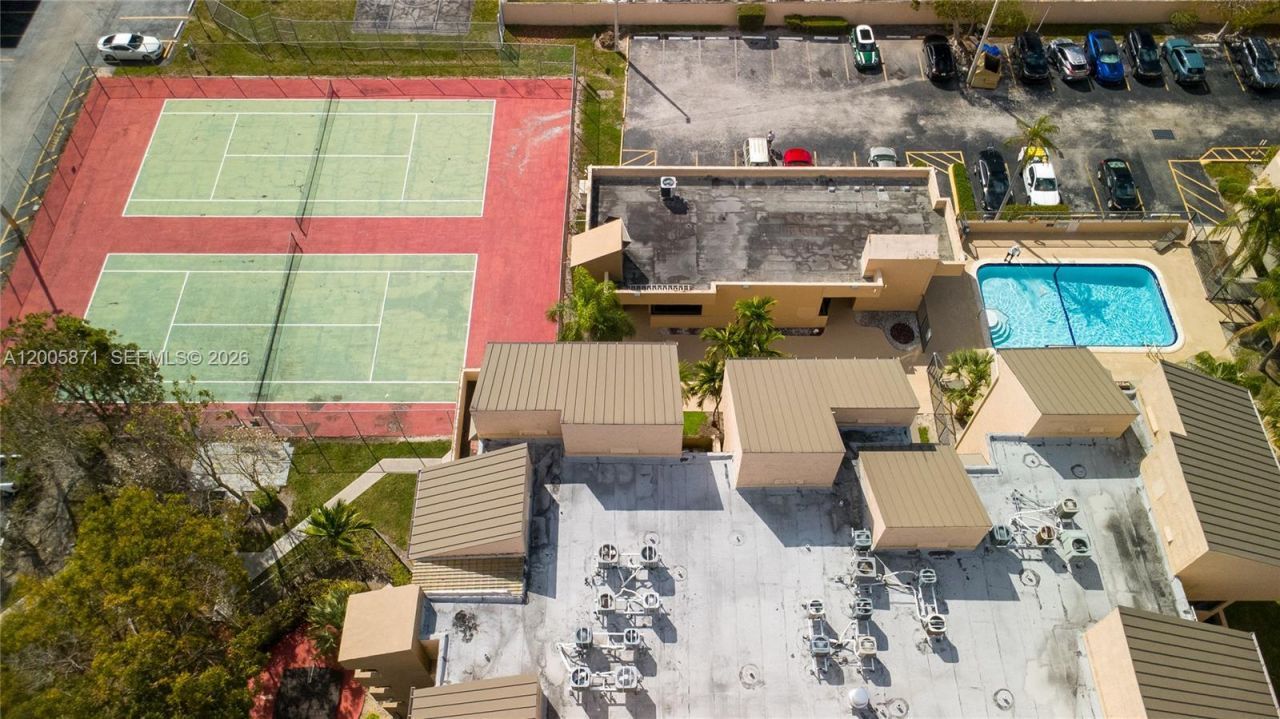 10500 SW 108th Ave , Unit B414, Miami, FL 33176 Photo