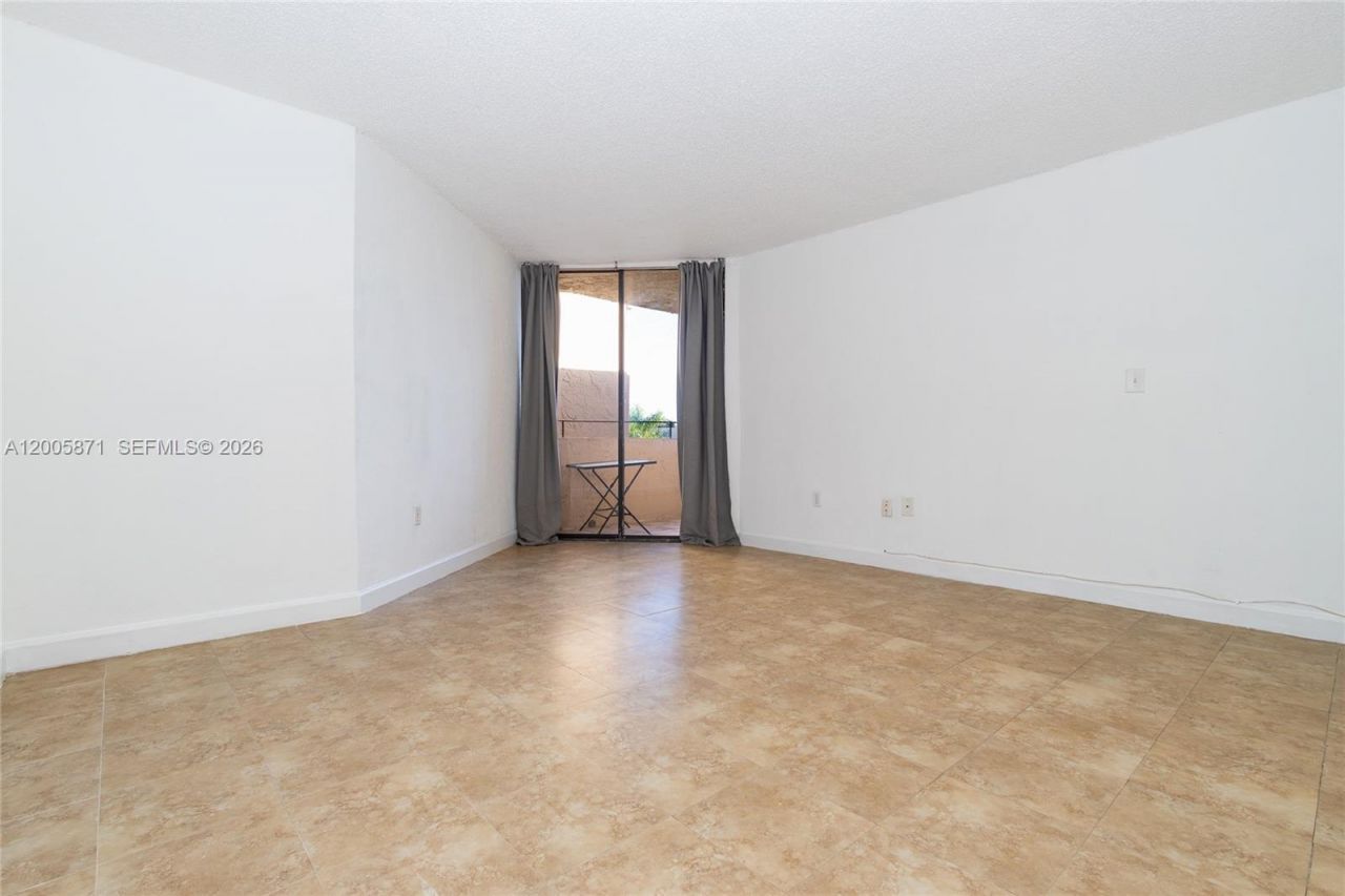 10500 SW 108th Ave , Unit B414, Miami, FL 33176 Photo