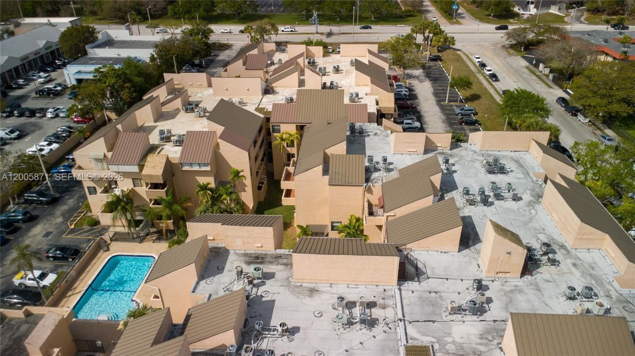 10500 SW 108th Ave , Unit B414, Miami, FL 33176 Photo