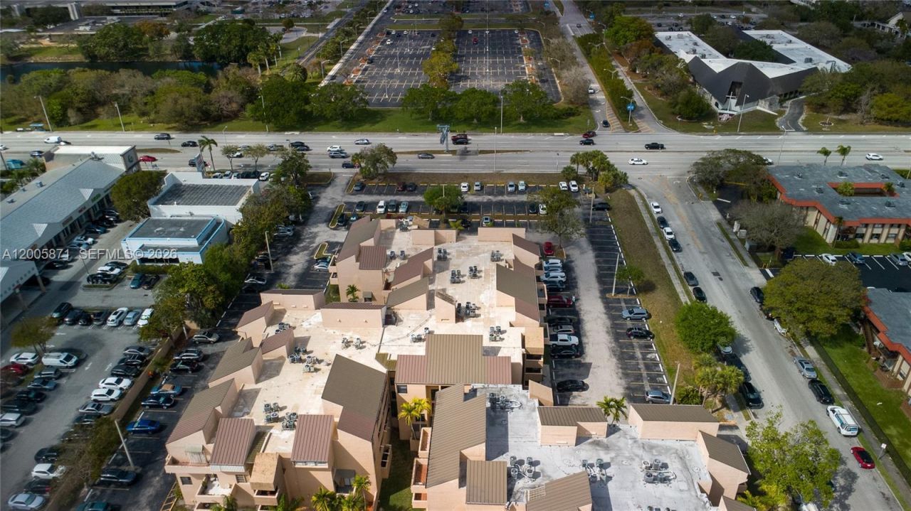 10500 SW 108th Ave , Unit B414, Miami, FL 33176 Photo