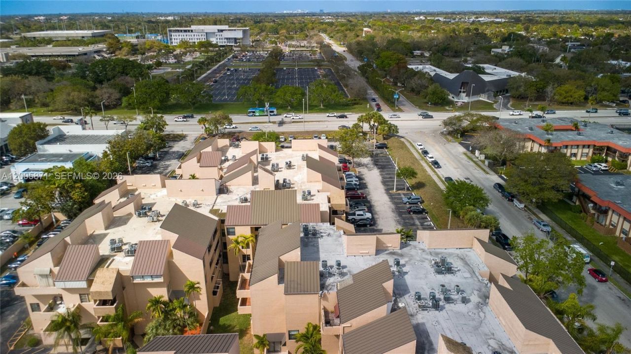 10500 SW 108th Ave , Unit B414, Miami, FL 33176 Photo