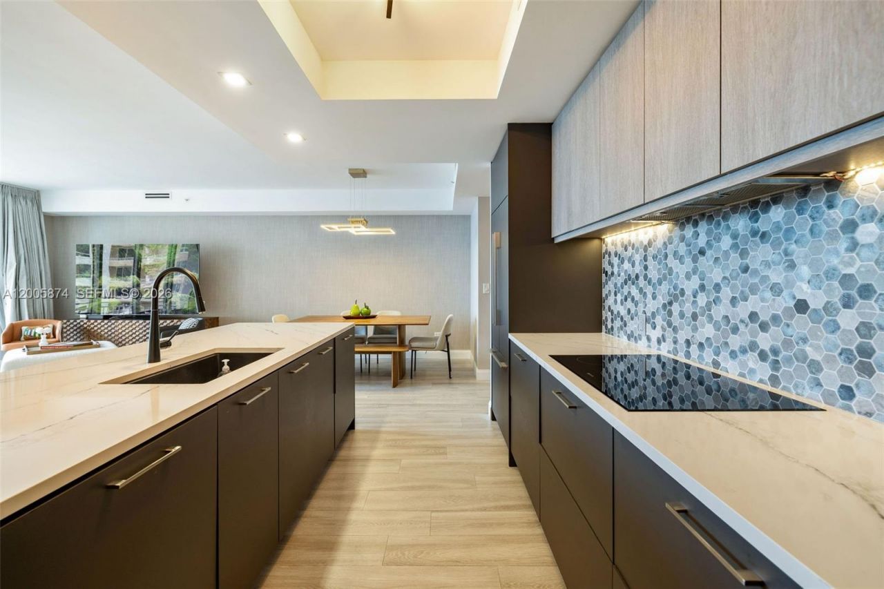 848 Brickell Key Dr, Unit 3403, Miami, FL 33131 Photo