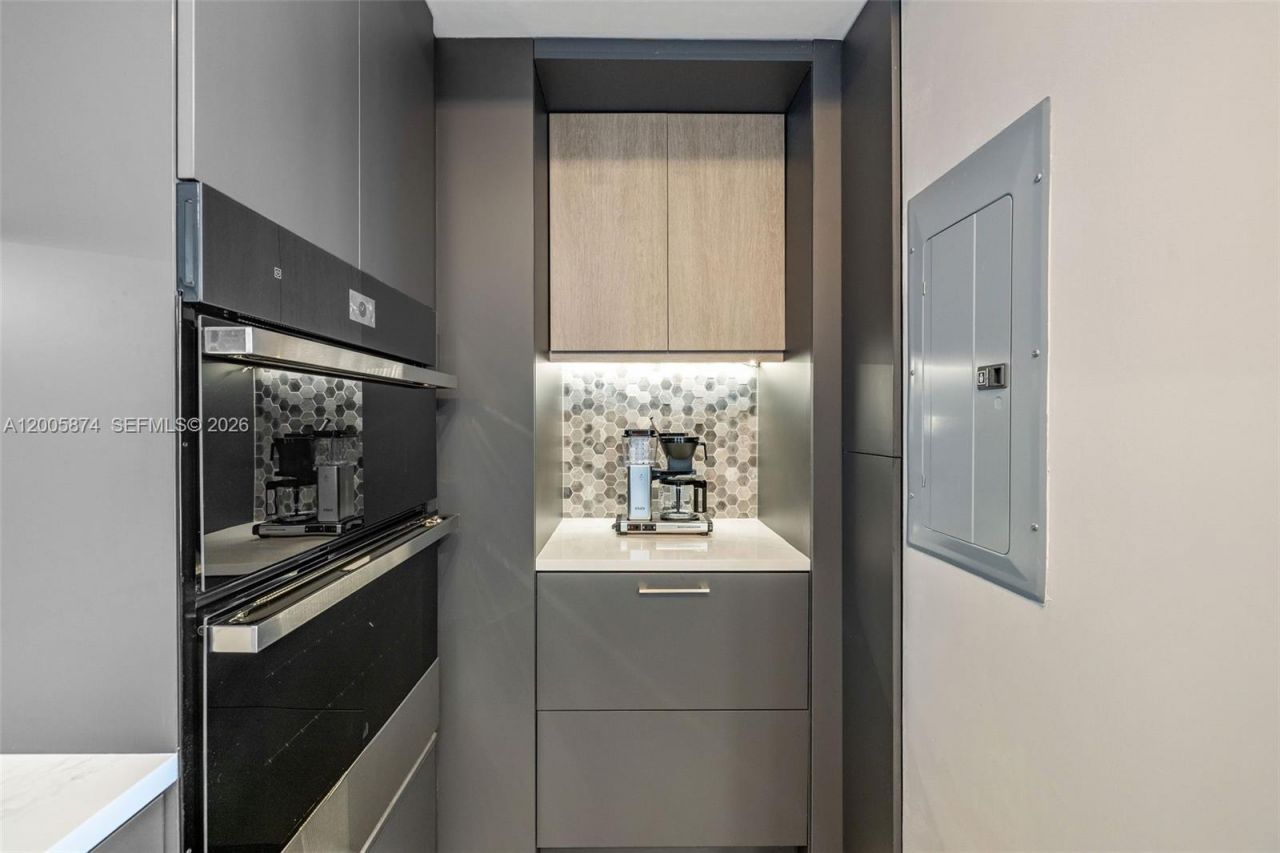 848 Brickell Key Dr, Unit 3403, Miami, FL 33131 Photo