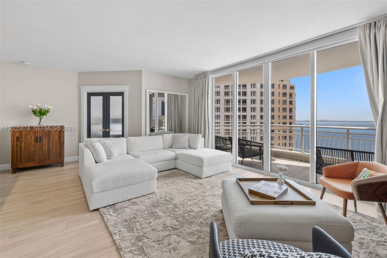 848 Brickell Key Dr, Unit 3403, Miami, FL 33131 Photo