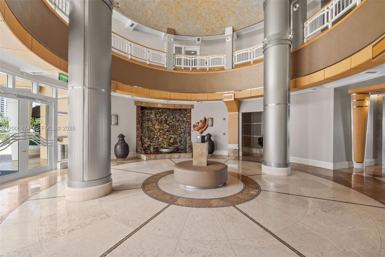 848 Brickell Key Dr, Unit 3403, Miami, FL 33131 Photo