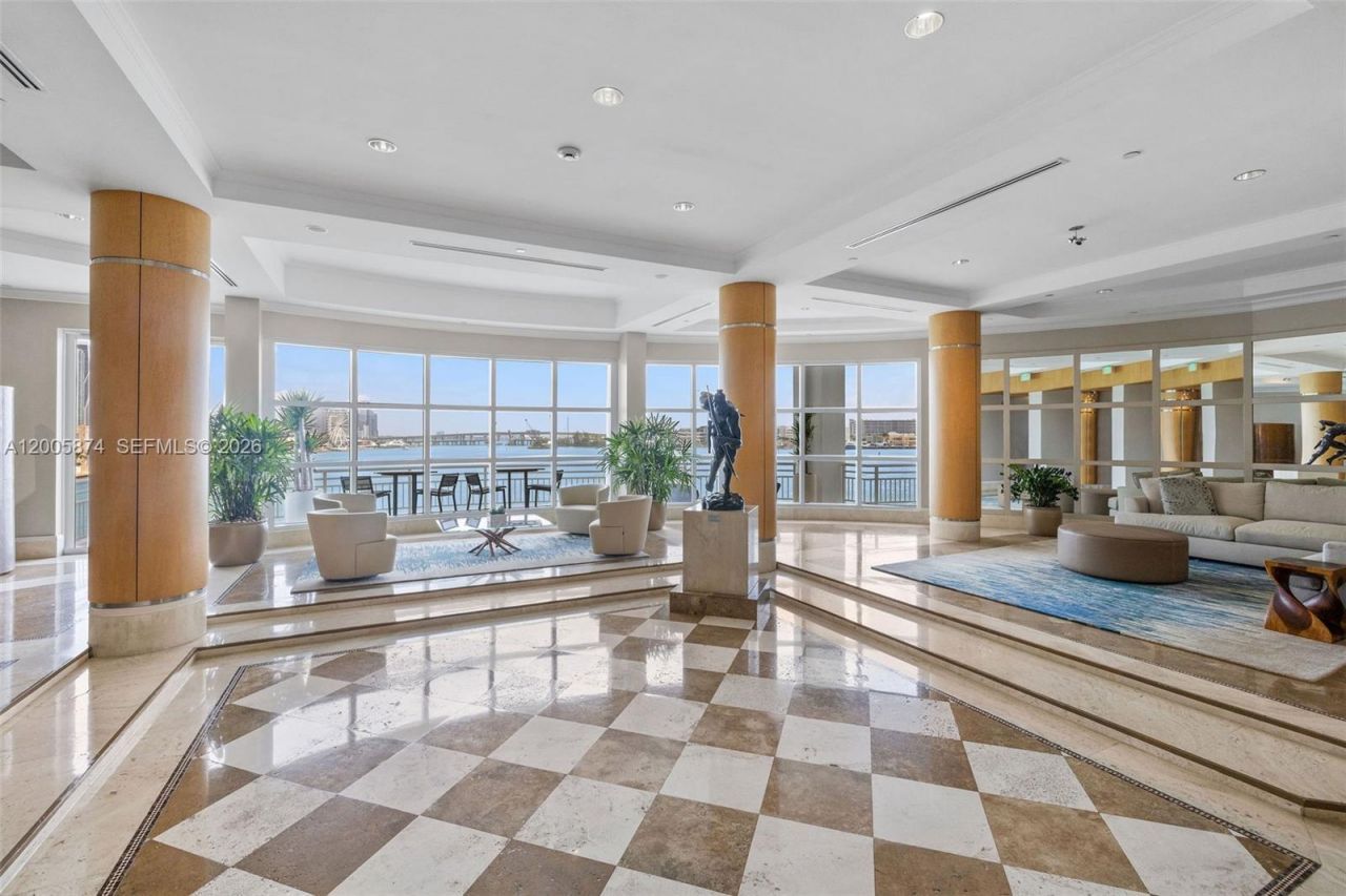 848 Brickell Key Dr, Unit 3403, Miami, FL 33131 Photo